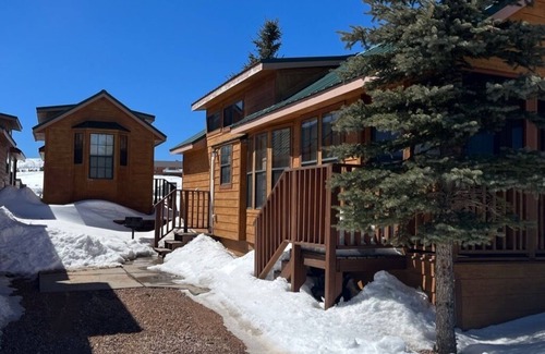 Mammoth Creek Cabin | Cabins by Panguitch Lake: Where Rustic Charm Meets Amazing Fishing!
