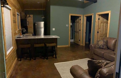 Wilsonville Cabin | CABINS OF LAY LAKE AT BEESWAX CABIN #3