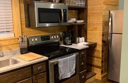 Wilsonville Cabin | CABINS OF LAY LAKE AT BEESWAX CABIN #5