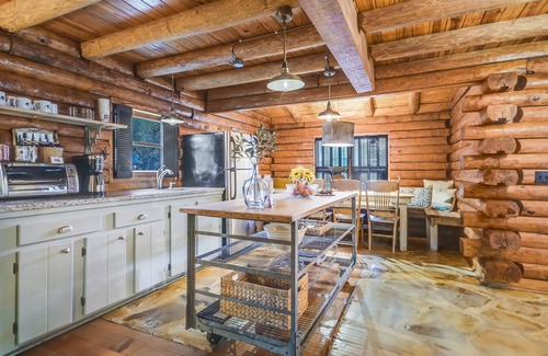 Wimberley Cabin | Cabins on the Square: Creek House