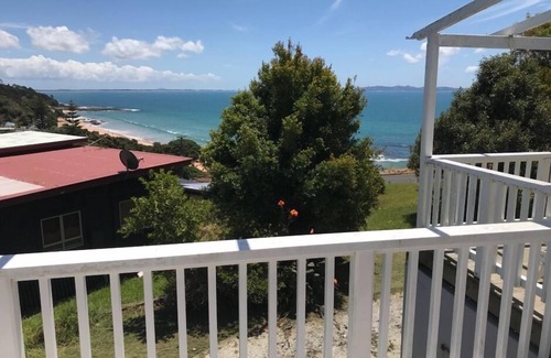 Cable Bay House | Cable Bay Views, 5 bedrooms 2 baths