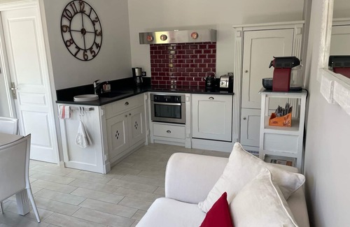 Cabrieres-d'Avignon House | CABRIERES D'AVIGNON LUBERON charming villa with heated pool