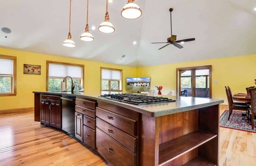 Berkeley Springs House | Cacapon Cottage-Pet Friendly