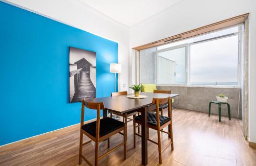 Cacilhas Apartment | Cacilhas Amazing view of Lisbon close to beach Caparica