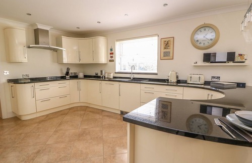 Tremain House | CADWGAN, family friendly, luxury holiday cottage in Aberporth