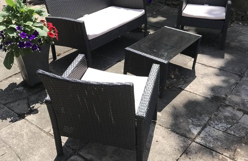 Riverside Apartment | Caernarfon Suite at Inn Cardiff