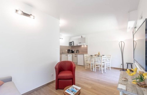 Cote d'Azur- French Riviera Apartment | Caesar Domus by Interhome