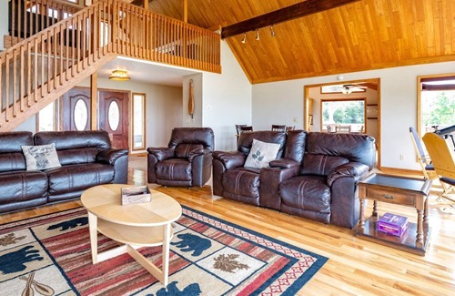 Old Timberline House | Cairn Ridge - 311 Valley View Rd