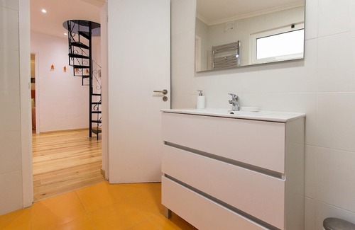 Misericordia Apartment | CAIS SODRÉ DUPLEX by HOMING