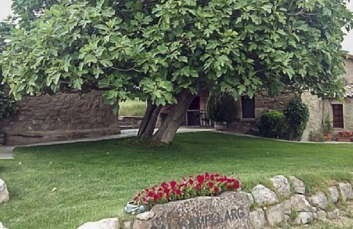 Casserres Cottage | Cal CampLlarg Cottage for 7 people, with large garden and private pool