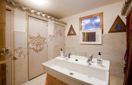 Torrelles de Foix House | Cal Pau Cruset