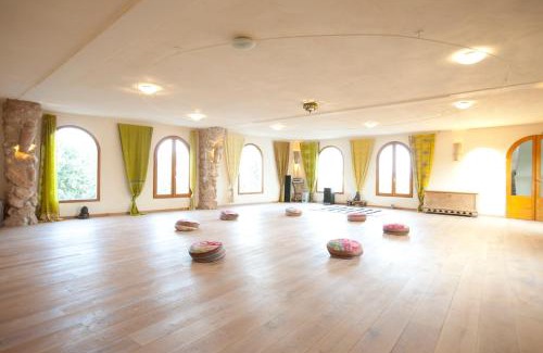 Torrelles de Foix House | Cal Pau Cruset