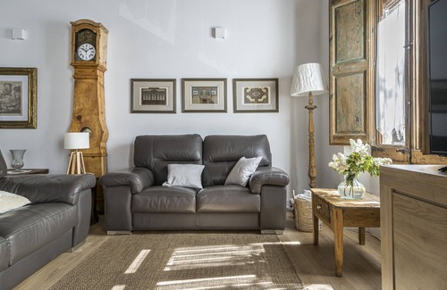 Solsona Apartment | Cal Rellotger of Solsona. El Pèndol Apartment