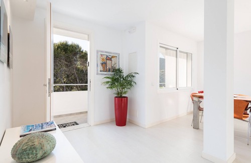 Cala San Vicente House | CALA CLARA - Apartment with terrace in Cala Sant Vicenç. Free WiFi