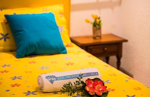 Son Moll Apartment | Cala Ratjada Apartment Sleeps 3 WiFi