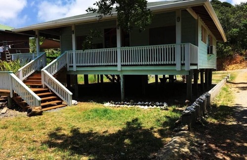 Calabash Bight Cottage | Calabash Reef House, 2 Bedrooms- Steps To The Ocean