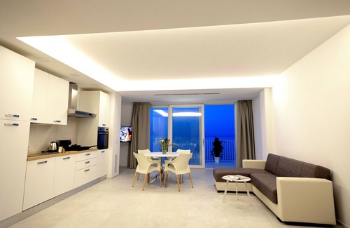 Molfetta Apartment | [Calammare Apartment N°7 Brezza] - Seaview - Molfetta - Private Beach & Gym