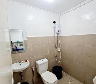 Calapan Apartment | Calapan Transient Molave L47
