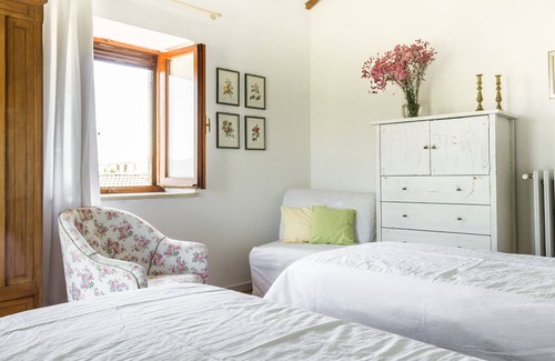 Tarano Villa | CalaSabina Tarano Enchanting Villa with large pool close to Rome