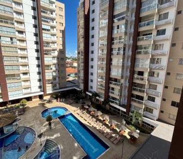 Assis Apartment | Caldas Novas - Condominio Casa da Madeira - ate 5 pessoas - PERMITIDO descer com bebida para o parque - Centro