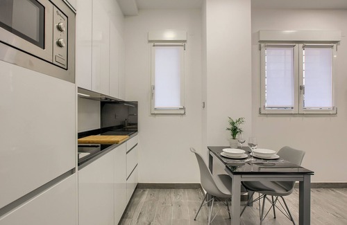 Moncloa-Aravaca Apartment | Calidad y Cercanía a un Paso de Todo!