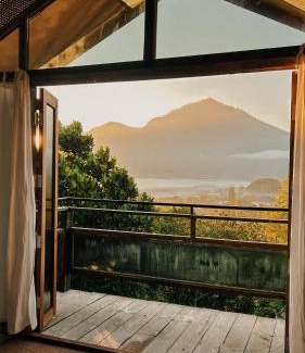 Kedisan Cabin | Calidas Hill