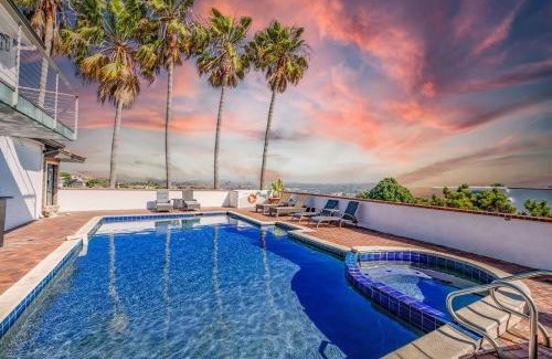 La Jolla Mesa House | California Dreamin Your Ocean-View Sanctuary