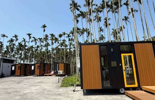 Gukeng Cabin | California Good Day Campground 3 by Tiny Away (加州好日子露營區3)