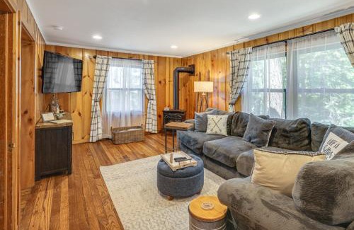 Long Barn House | California Mountain Cabin with Lake Access and Deck!
