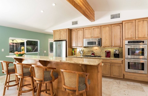 Deepwell Estates House | California Ranch, Pool and Sunshine In Deepwell Estates! Centrally Located! Close to downtown Palm Springs