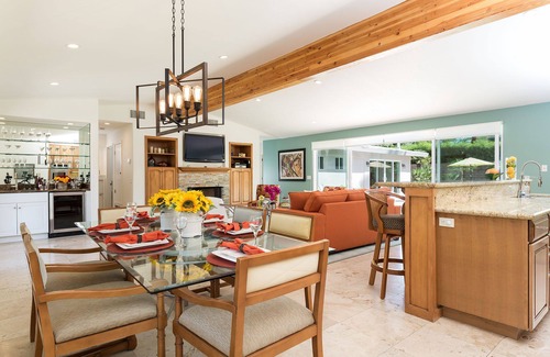 Deepwell Estates House | California Ranch, Pool and Sunshine In Deepwell Estates! Centrally Located! Close to downtown Palm Springs