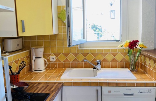 Belgodere Apartment | Calm and authenticity with a panoramic view in the heart of a Corsican village