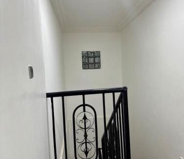 Aiyimensa Apartment | Calm & Cozy Stay in Oyarifa