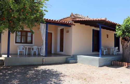 Pylos-Nestoras House | Calm, idyllic and close to the beach - holiday house with nice sea view | Messen