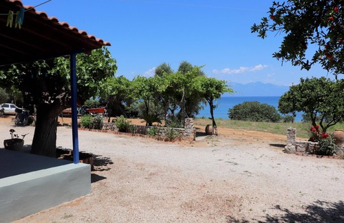 Pylos-Nestoras House | Calm, idyllic and close to the beach - holiday house with nice sea view | Messen