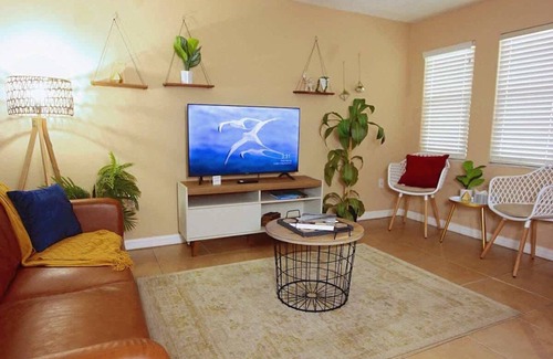 Arlington Park Apartment | Calm Japandi Retreat with Patio, Near Downtown