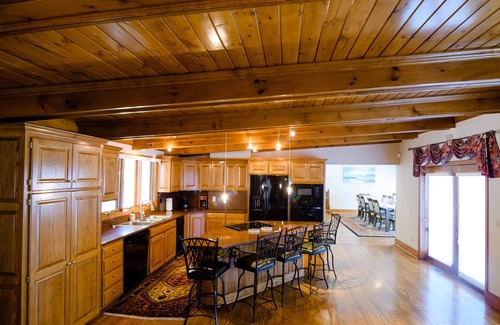 Roach House | CALM WATERS BEAUTIFUL VIEWS FOR LARGE GROUPS! RECENT CANCEL OPENS UP LABOR DAY