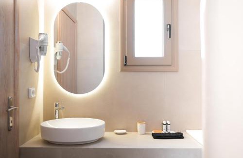 Skiros Apartment | Calma Residences