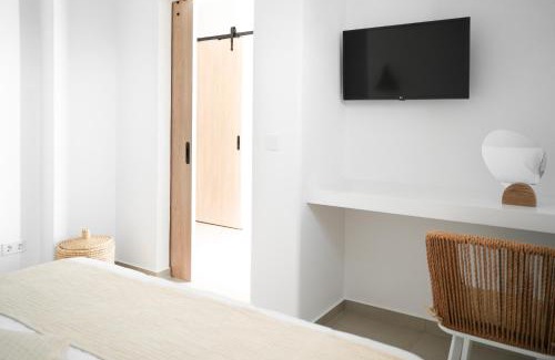 Skiros Apartment | Calma Residences