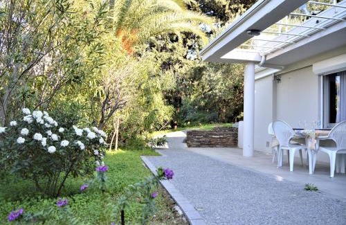 Cavaliere Apartment | Calme Appartement T2 avec Terrasse à Cavalaire - FR-1-226B-2