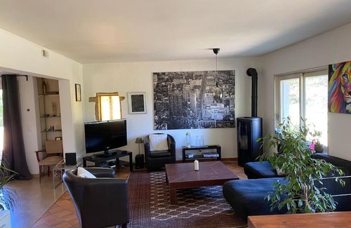 Charnay House | Calme et tranquillité à la campagne