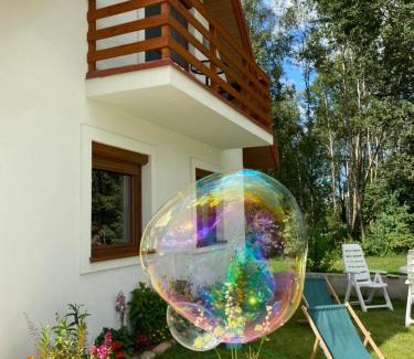 Pozezdrze House | Caloroczny domek letniskowy ze stawem