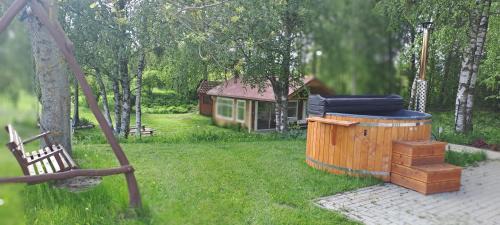 Pozezdrze House | Caloroczny domek letniskowy ze stawem