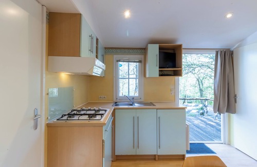 Bouzic House | "Calvi" Mobile Home: Dordogne Vacation, Shared Pool & Mini-Farm near Sarlat