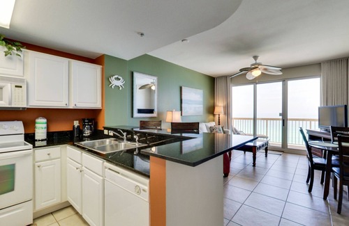 Panama City Beach Condo | Calypso 805 East - Beach Chairs, Free Activities Each Day of Stay, and More