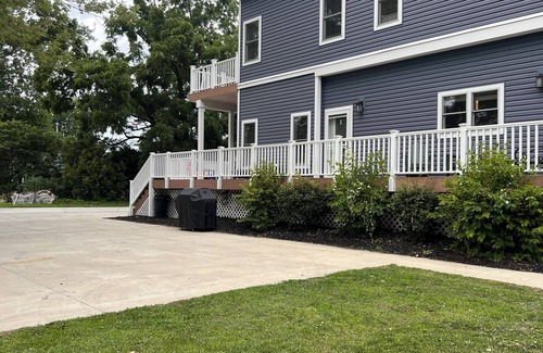 Oak Harbor House | "CALYPSO" BRAND NEW HUGE 4-bedroom house with WiFi and AC in Oak Harbor