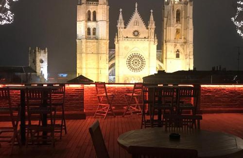 Old Town Hotel | Camarote Hotel