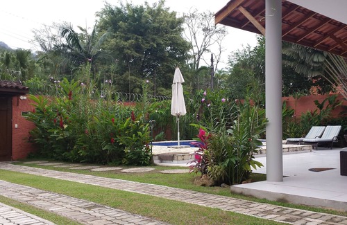 Camburi House | Camburi - House of architect with swimming pool. House for personal use