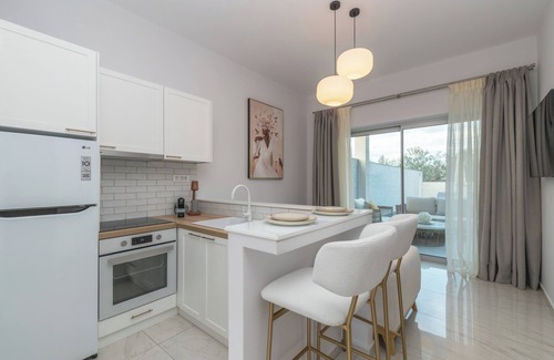 Psarou House | Camelia Luxury Suites - Private Pool & Jaccuzi