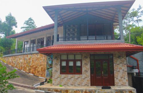 Moragolla Bed & Breakfast | Camellia Rise